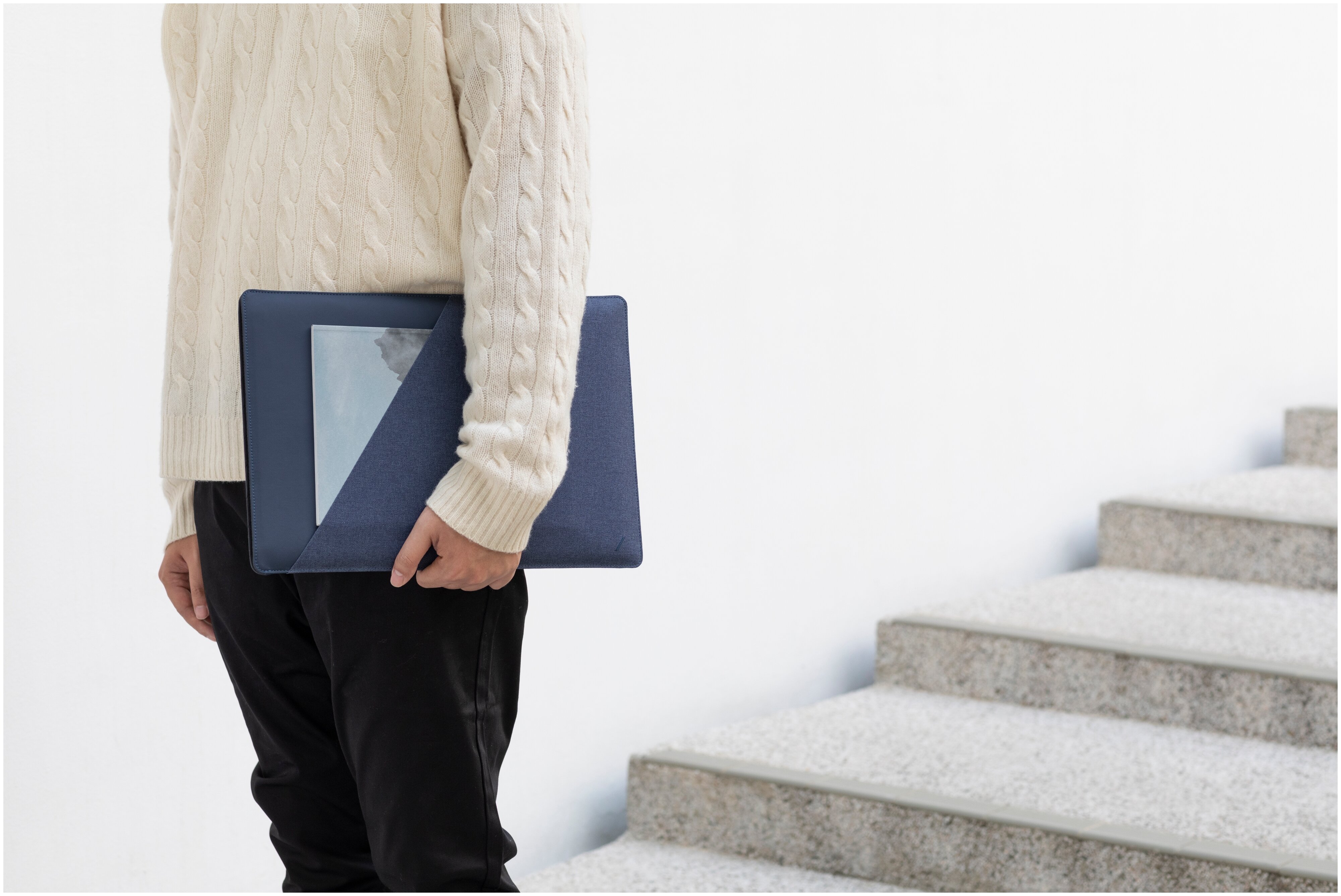 Чехол Native Union для MacBook STOW SLIM SLEEVE FOR MACBOOK 15"/16" INDIGO Чехол Native Union для MacBook STOW SLIM SLEEVE FOR MACBOOK 15"/16" INDIGO