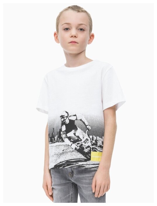 Футболка CALVIN KLEIN размер 128, белый Футболка CALVIN KLEIN размер 128, белый